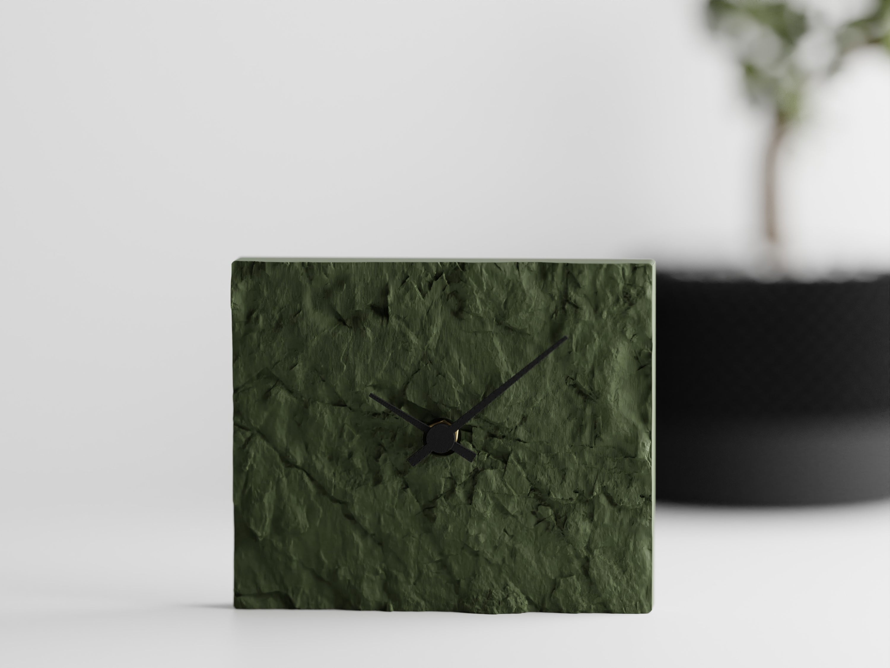 NovaLine 3D Printed Rock Clock With Bold Silhouette Colorful Finishes