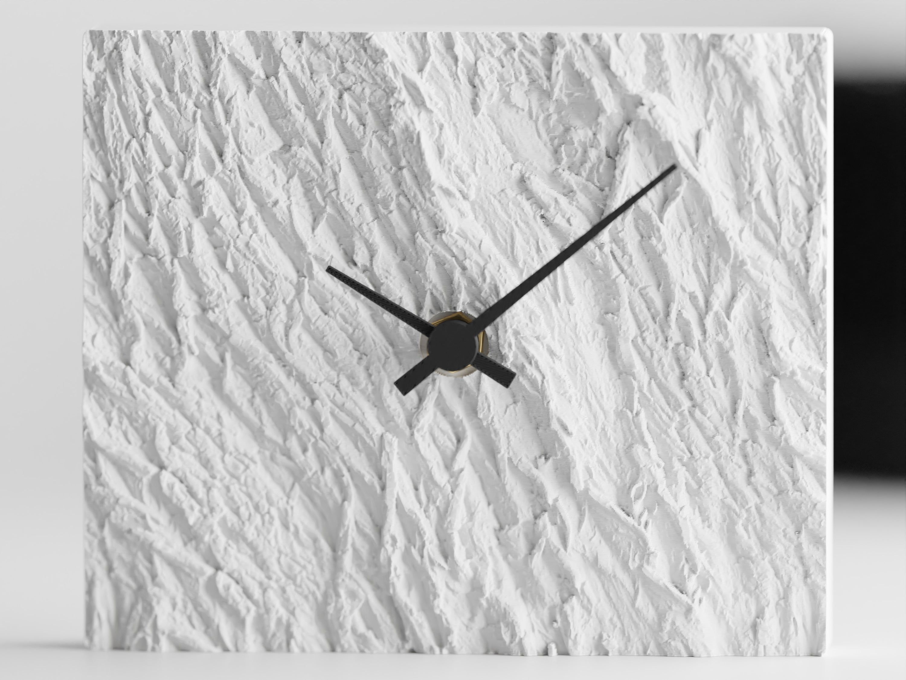 EverWood 3D Printed Wood Effect Clock With Quiet Timekeeping