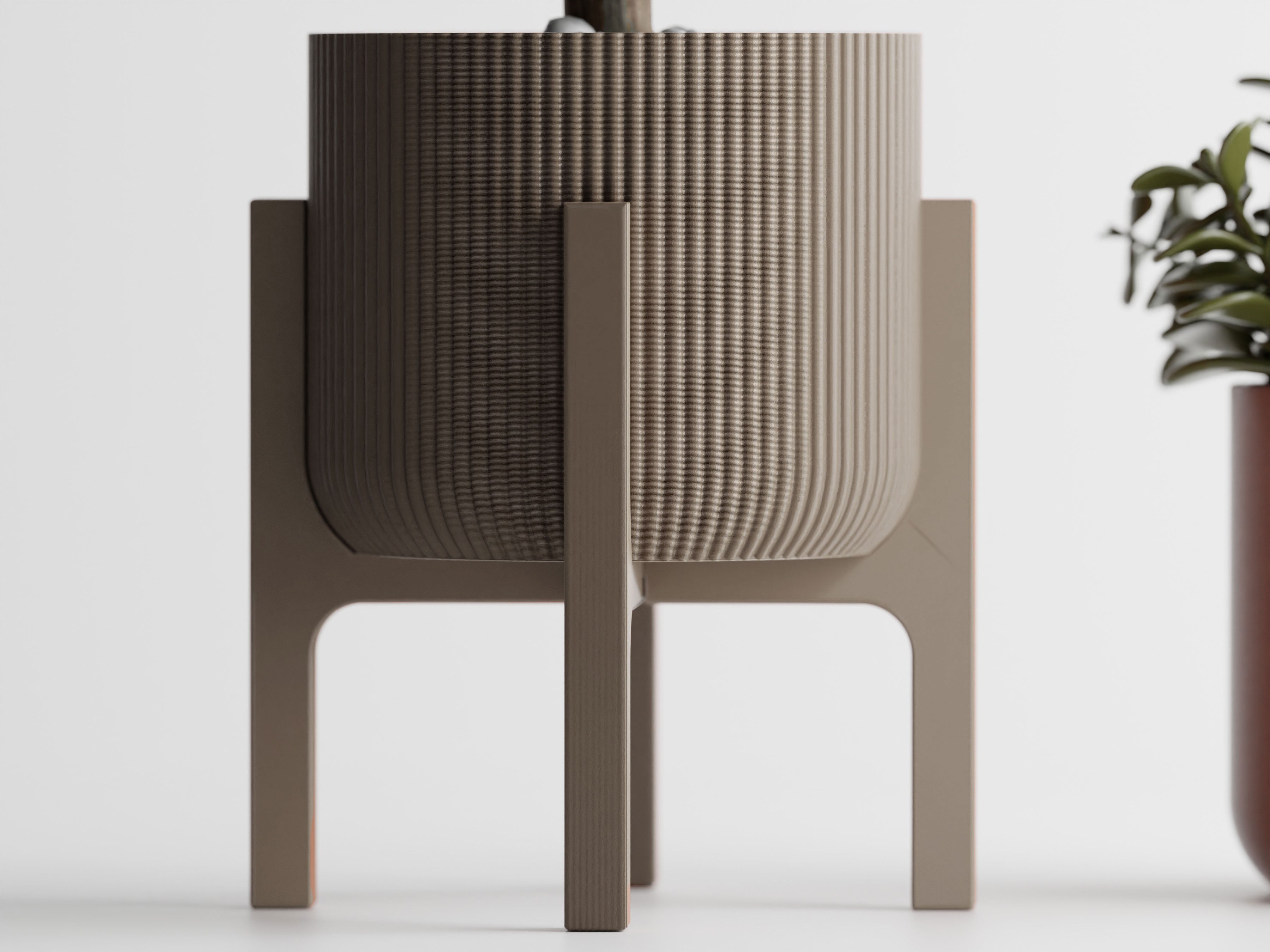 Elevare 3D Printed Plant Pot On Four Legged Platform