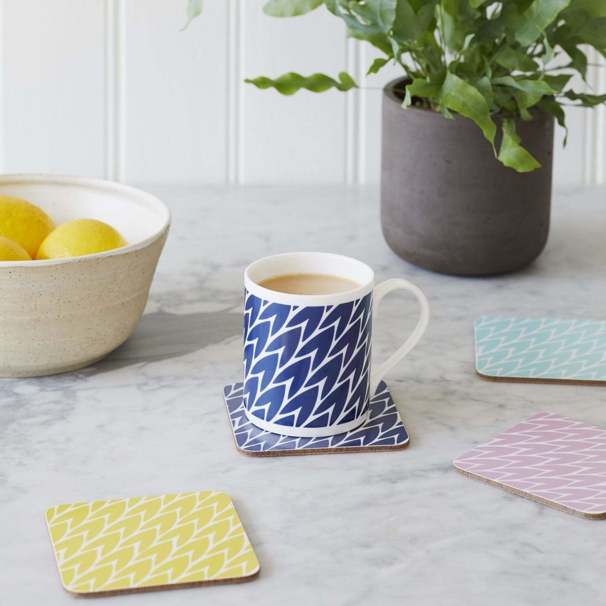 Laura Jackson - Laura Jackson Leaf Drink Coasters - Pink- Set Of 4 - Serveware - mzube - LCOPI04
