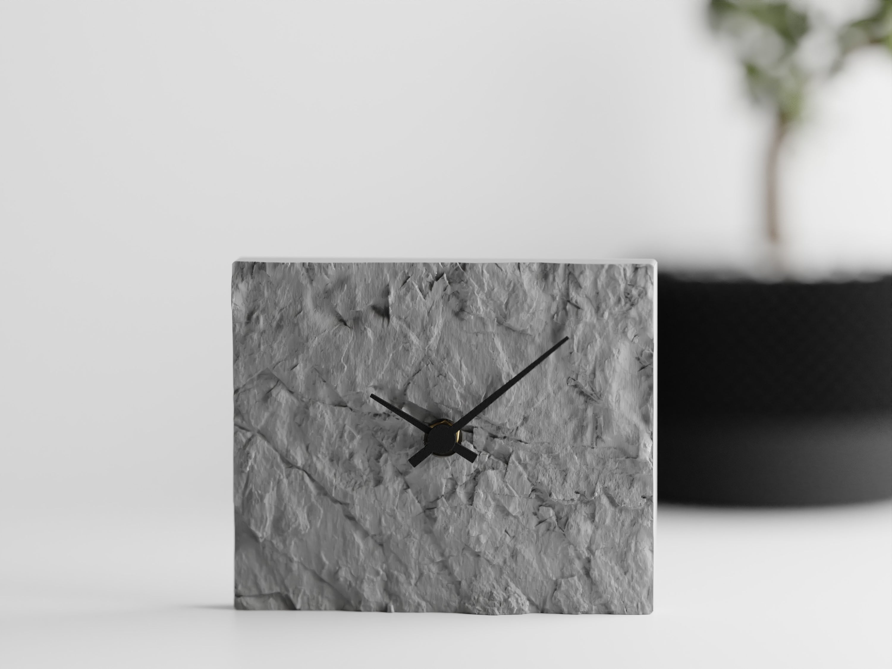 NovaLine 3D Printed Rock Clock With Bold Silhouette Colorful Finishes