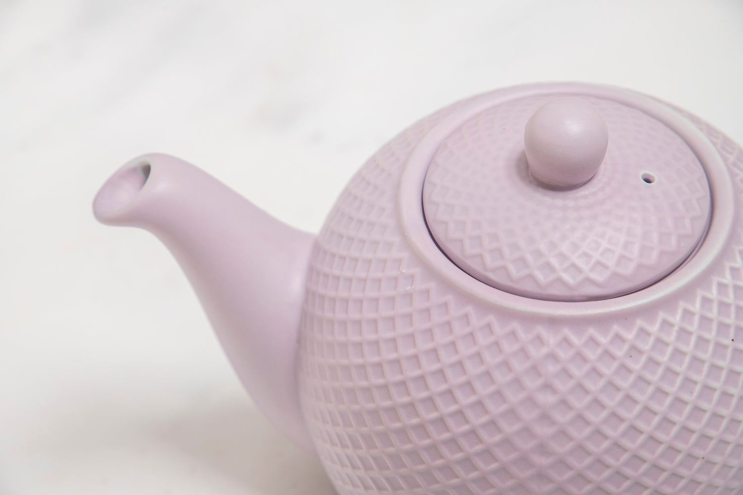 London Pottery Globe Textured Teapot with Strainer, 4-Cup, Lilac