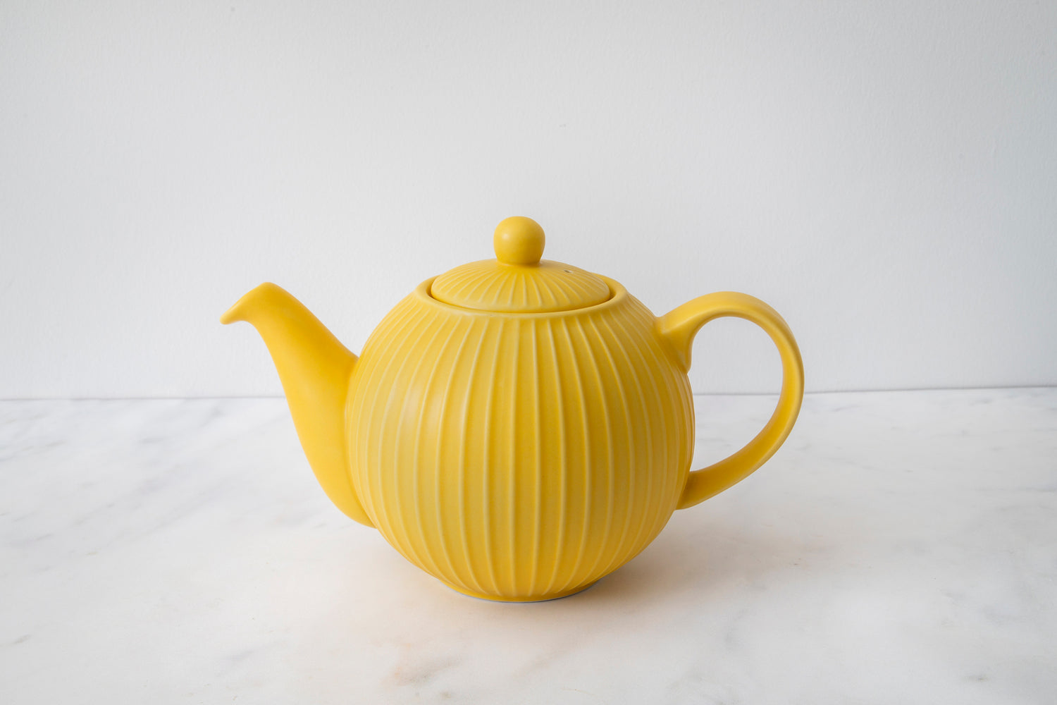 London Pottery Globe Textured Teapot with Strainer, 4-Cup, Yellow