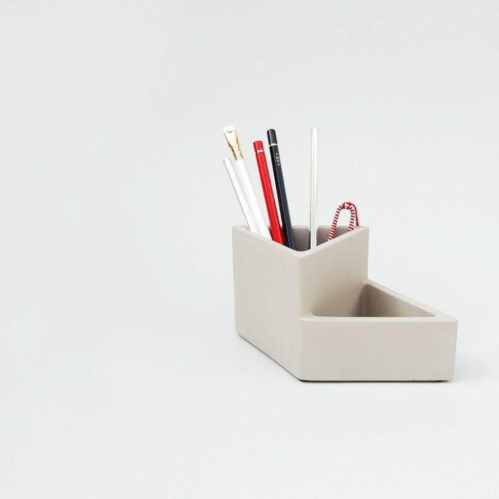 Suck UK - Concrete Pencil Pot - Office - mzube - GW PENCILPOT1