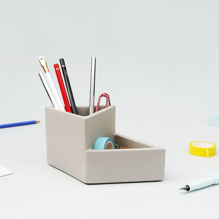 Suck UK - Concrete Pencil Pot - Office - mzube - GW PENCILPOT1