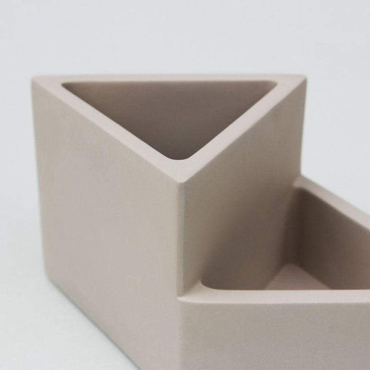 Suck UK - Concrete Pencil Pot - Office - mzube - GW PENCILPOT1