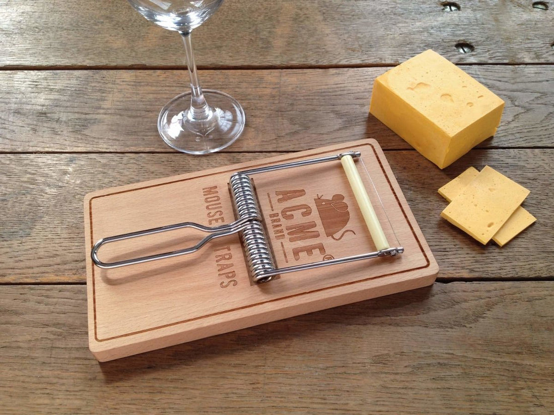 Fred - Fred Oh, Snap! Cheese Board & Slicer - Serveware - mzube - FRED-OSNAP