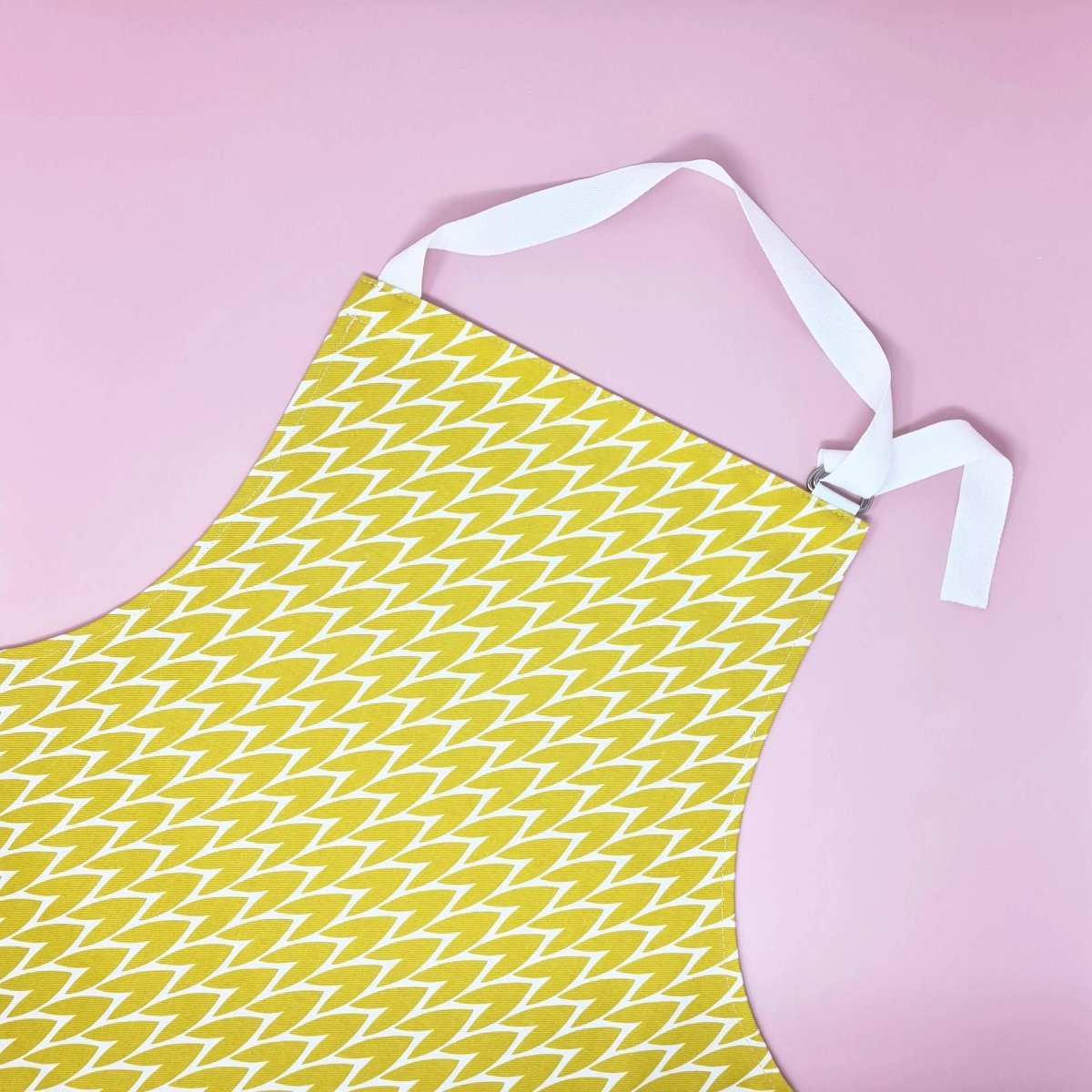 Laura Jackson - Laura Jackson Leaf Yellow Apron - Kitchen Homeware - mzube - LAYE02